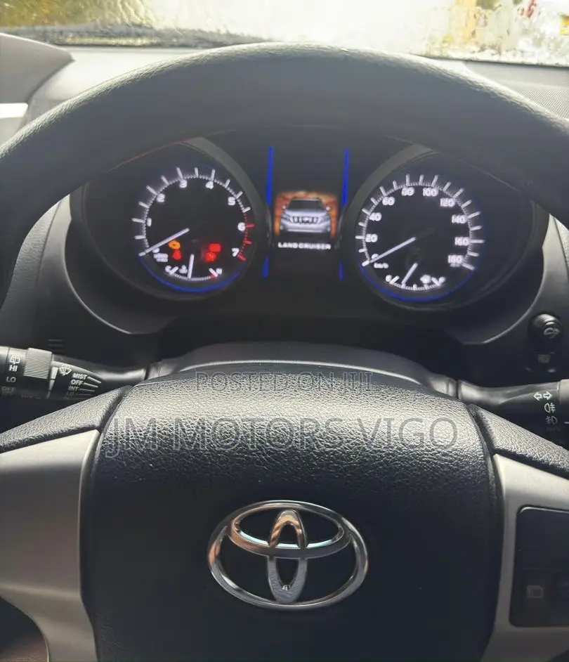 Toyota Land Cruiser Prado 2014 Silver
