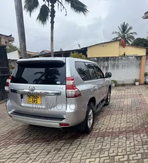 Toyota Land Cruiser Prado 2014 Silver