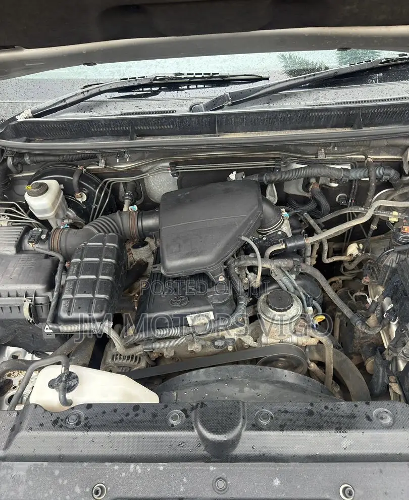Toyota Land Cruiser Prado 2014 Silver
