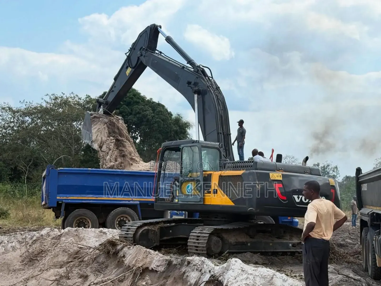 Volvo Excavator for Sale in Very Healthy Condition