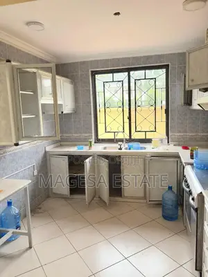 4bdrm Villa in Mikocheni for rent