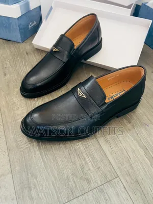 Men's Leather Loafer or Mocca Shoes Nicely Well Moulded