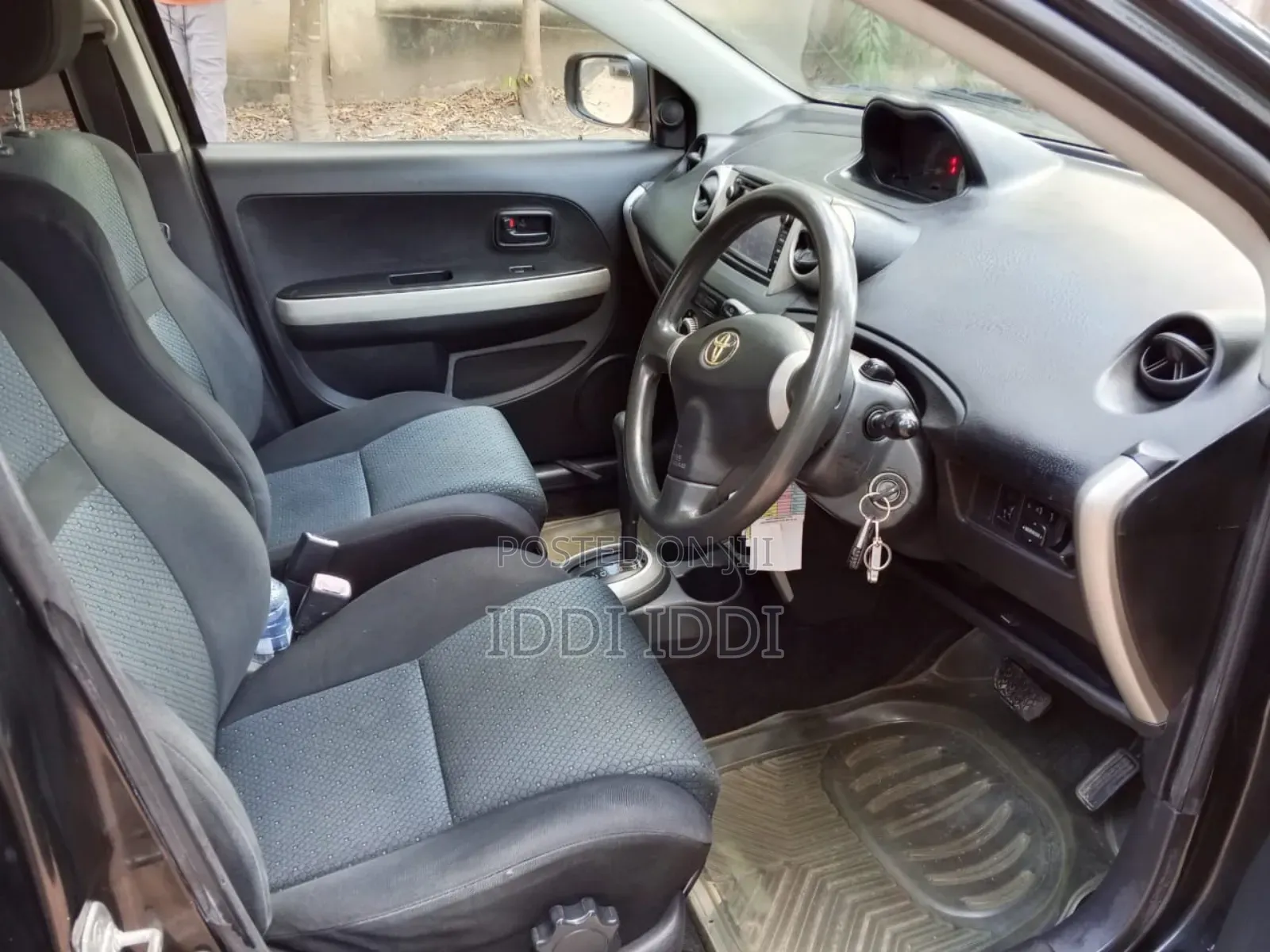 Toyota IST 2005 Black