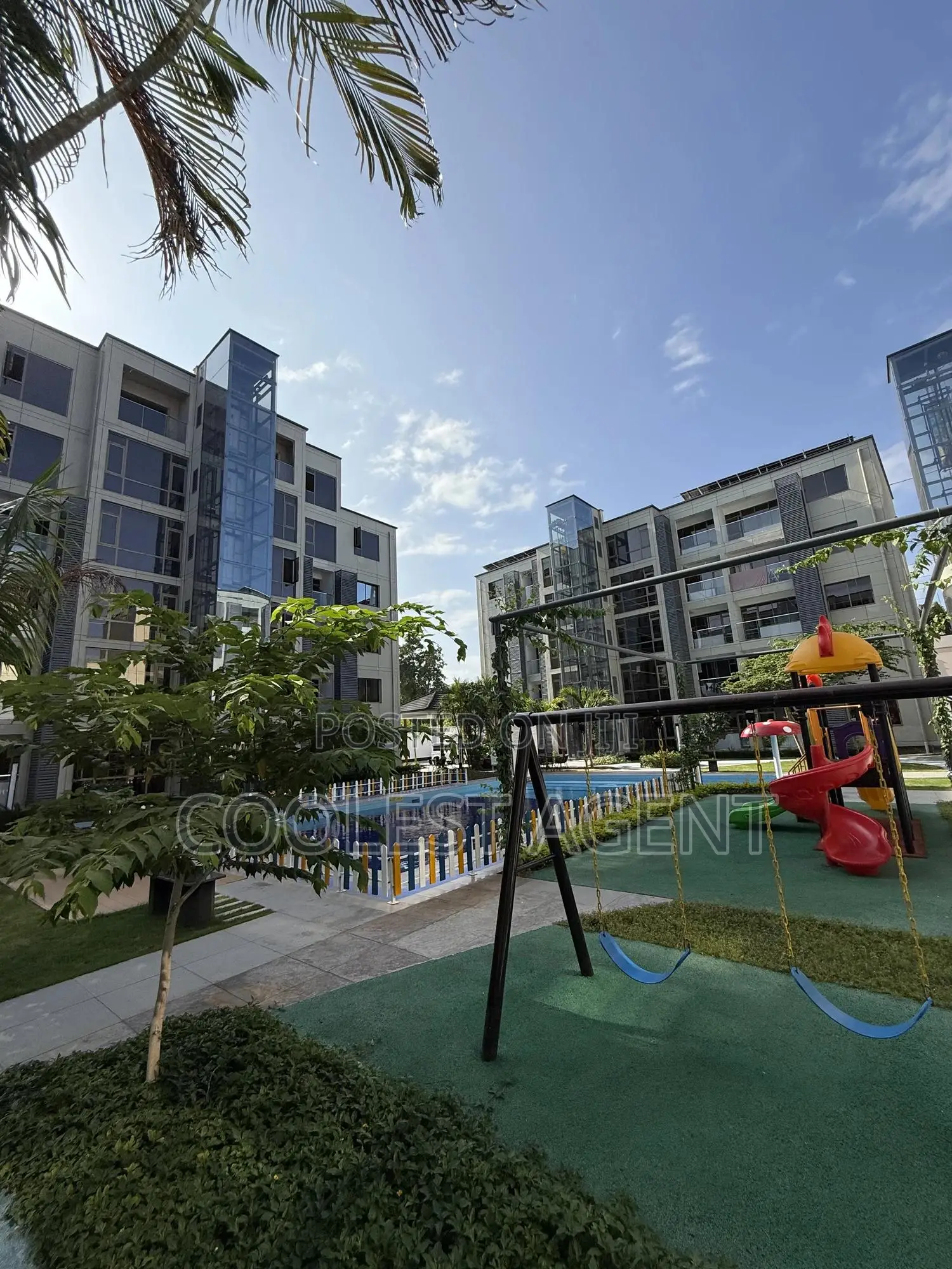 3bdrm Apartment in Coolest Estate, Oyster Bay for sale