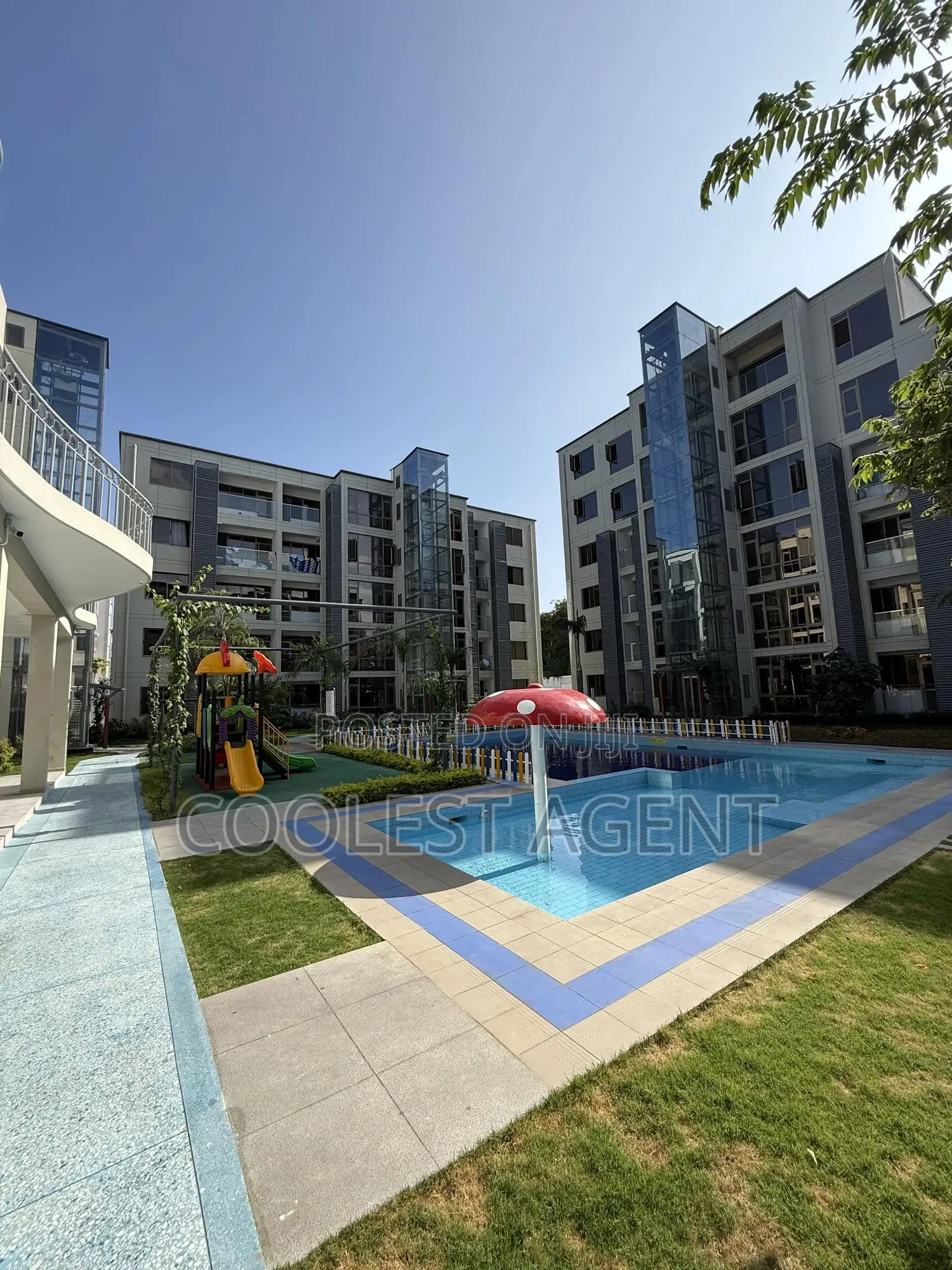 3bdrm Apartment in Coolest Estate, Oyster Bay for sale