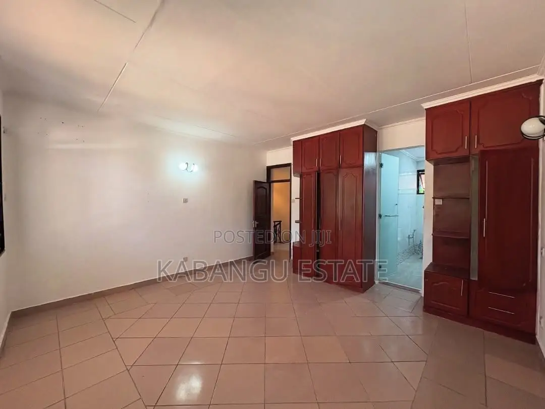3bdrm Villa in Masaki for rent