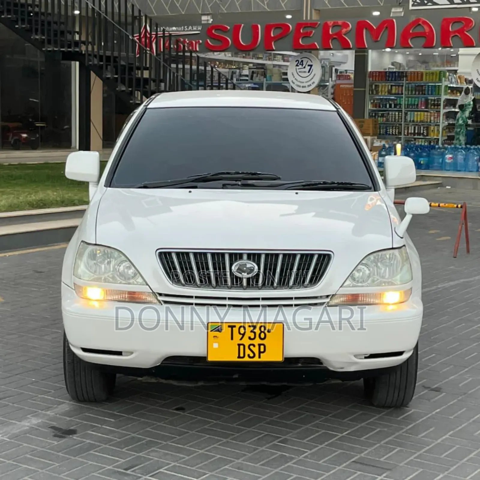 Toyota Harrier 2002 White