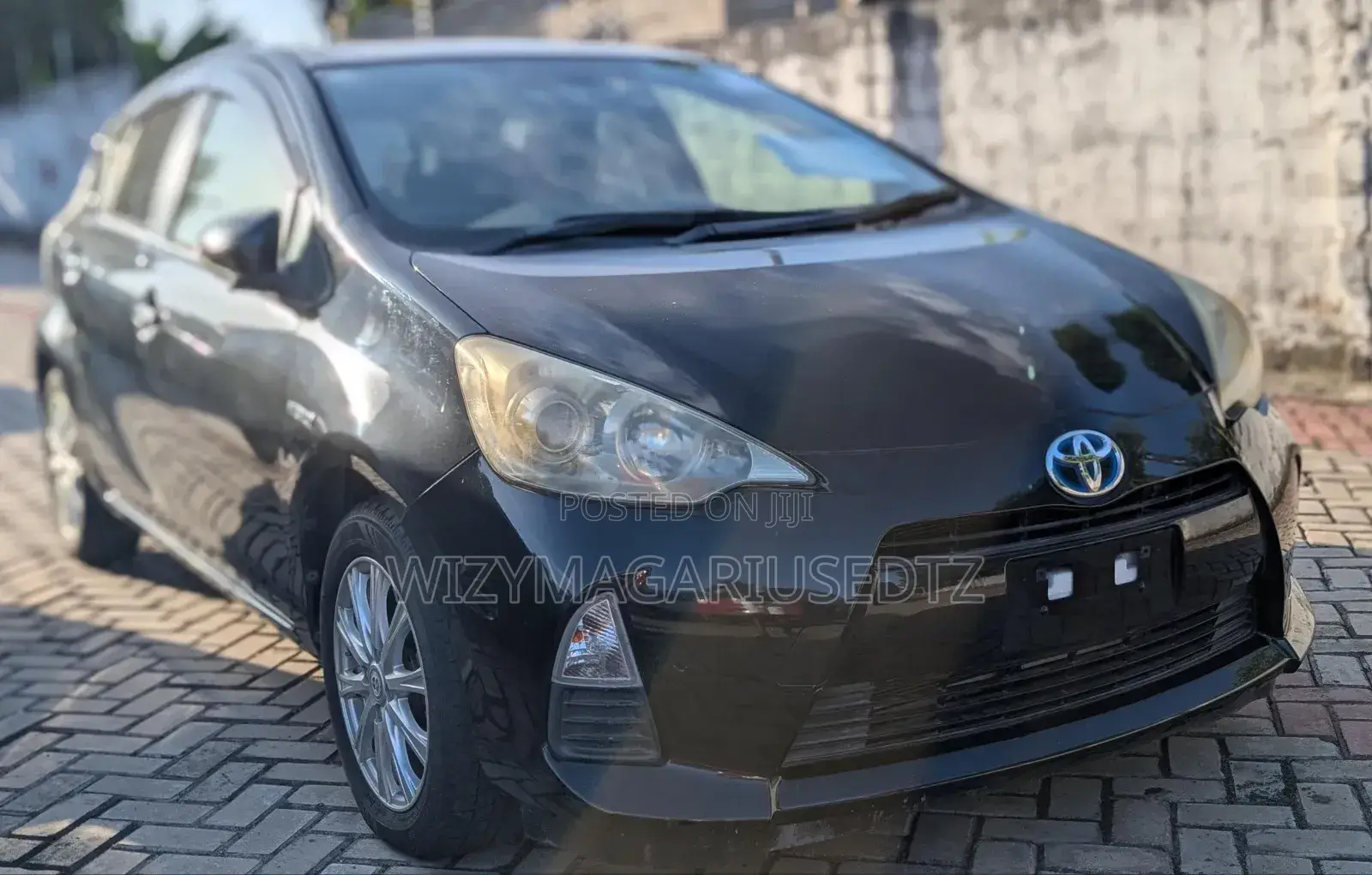 Toyota Aqua 2014 Ivory