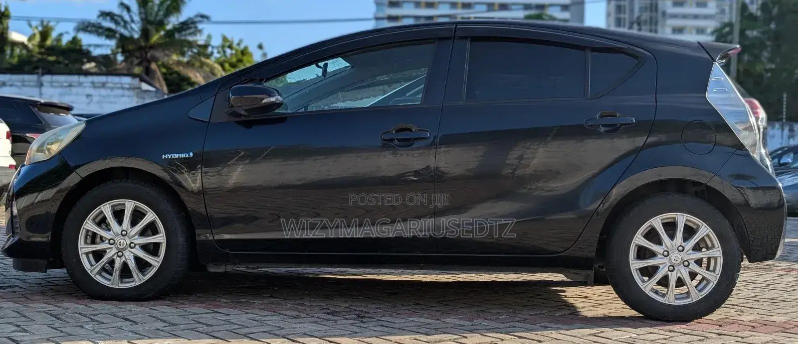 Toyota Aqua 2014 Ivory