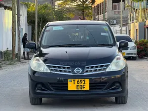 Nissan Tiida 2010 Black