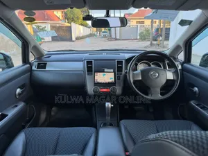 Nissan Tiida 2010 Black