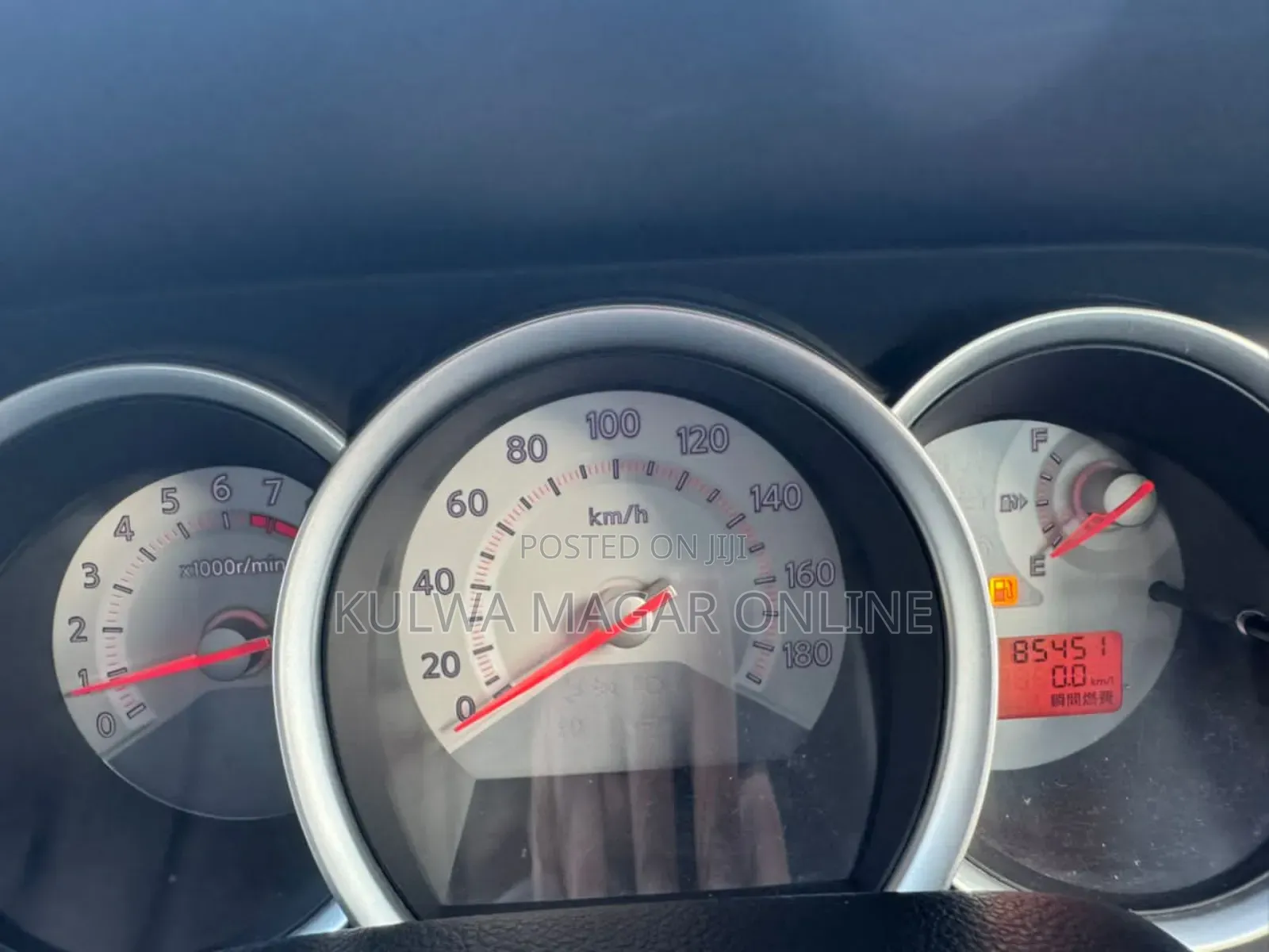 Nissan Tiida 2010 Black