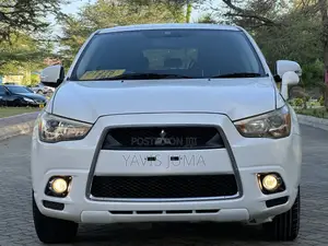 Mitsubishi RVR 2010 White
