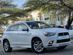 Mitsubishi RVR 2010 White