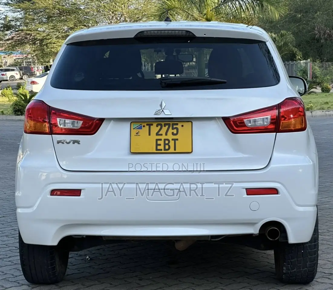 Mitsubishi RVR 2010 White