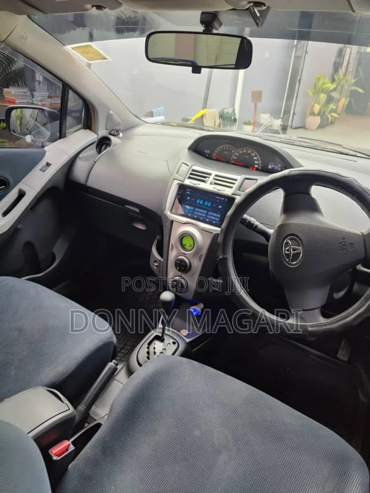 Toyota Vitz 1.3 AWD 3dr 2006 Black
