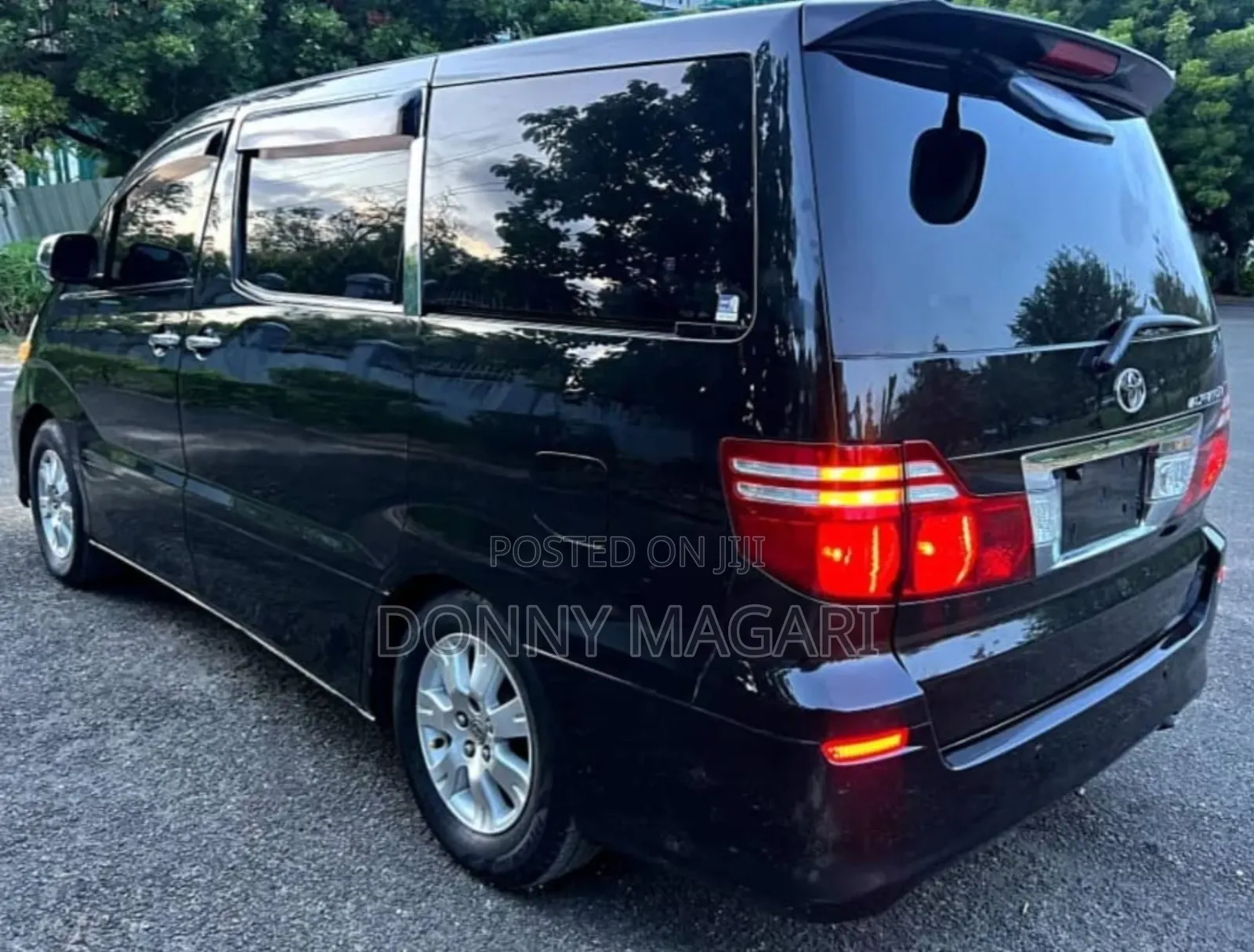 Toyota Alphard 2.4 Petrol AWD 2006 Black