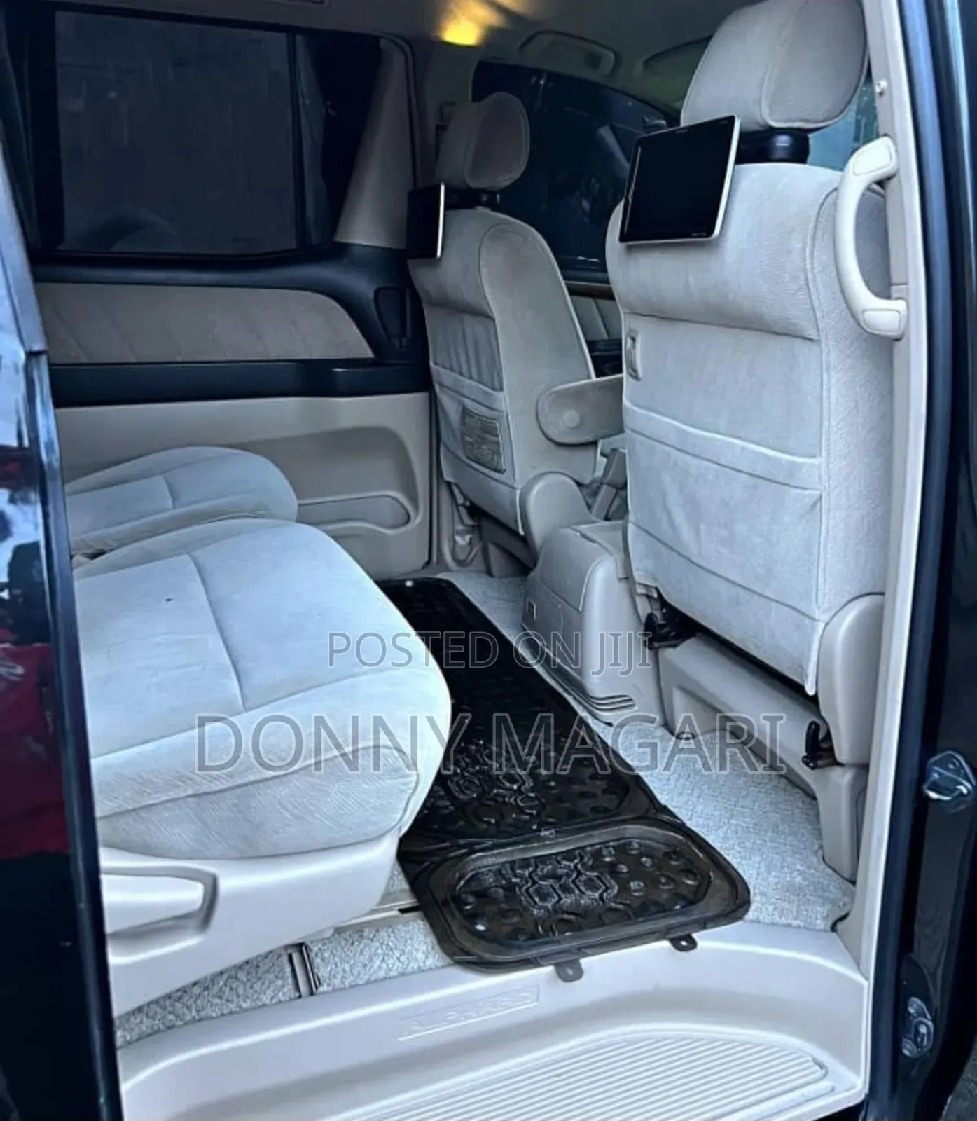 Toyota Alphard 2.4 Petrol AWD 2006 Black