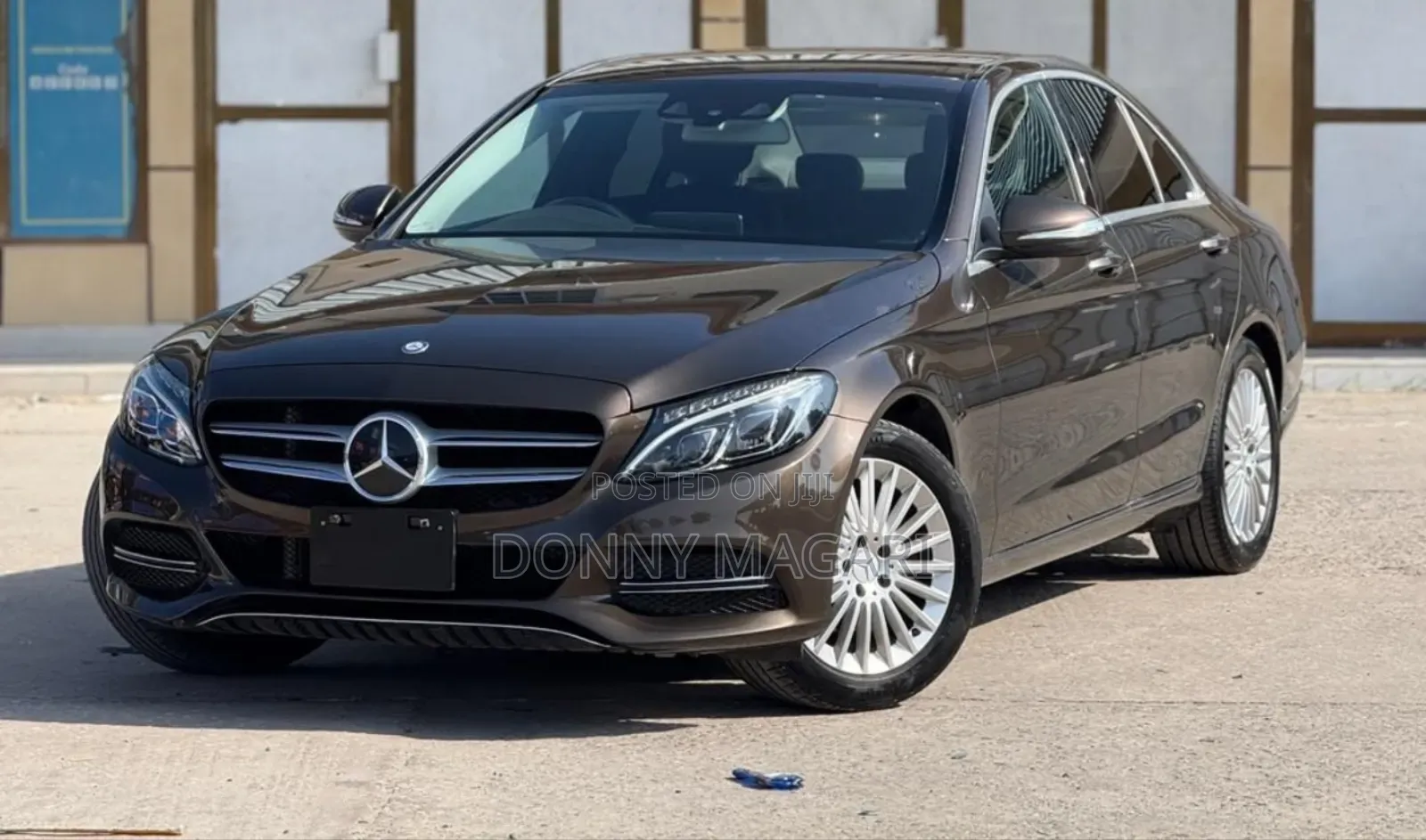 Mercedes-Benz C200 2015 Brown