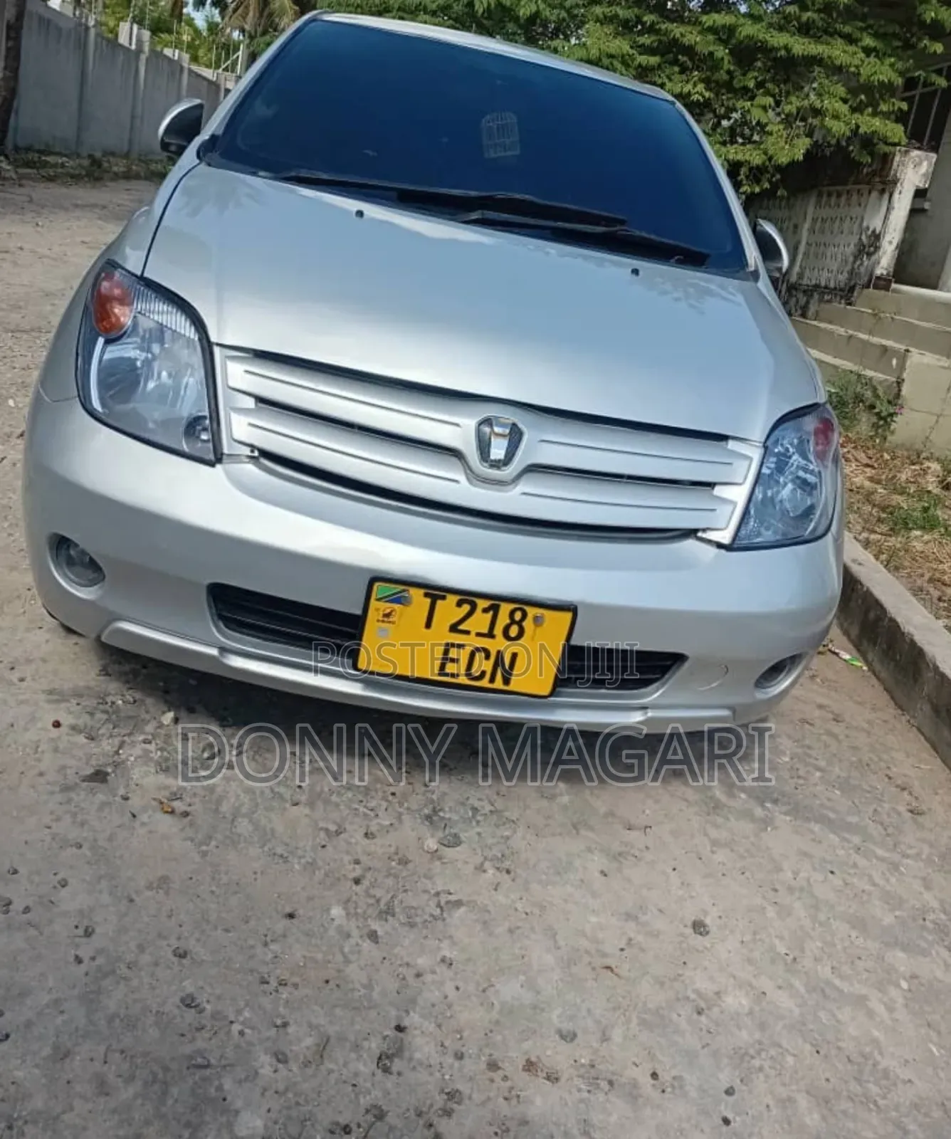 Toyota IST 2006 Silver