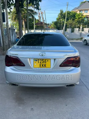 Toyota Crown 2009 Silver