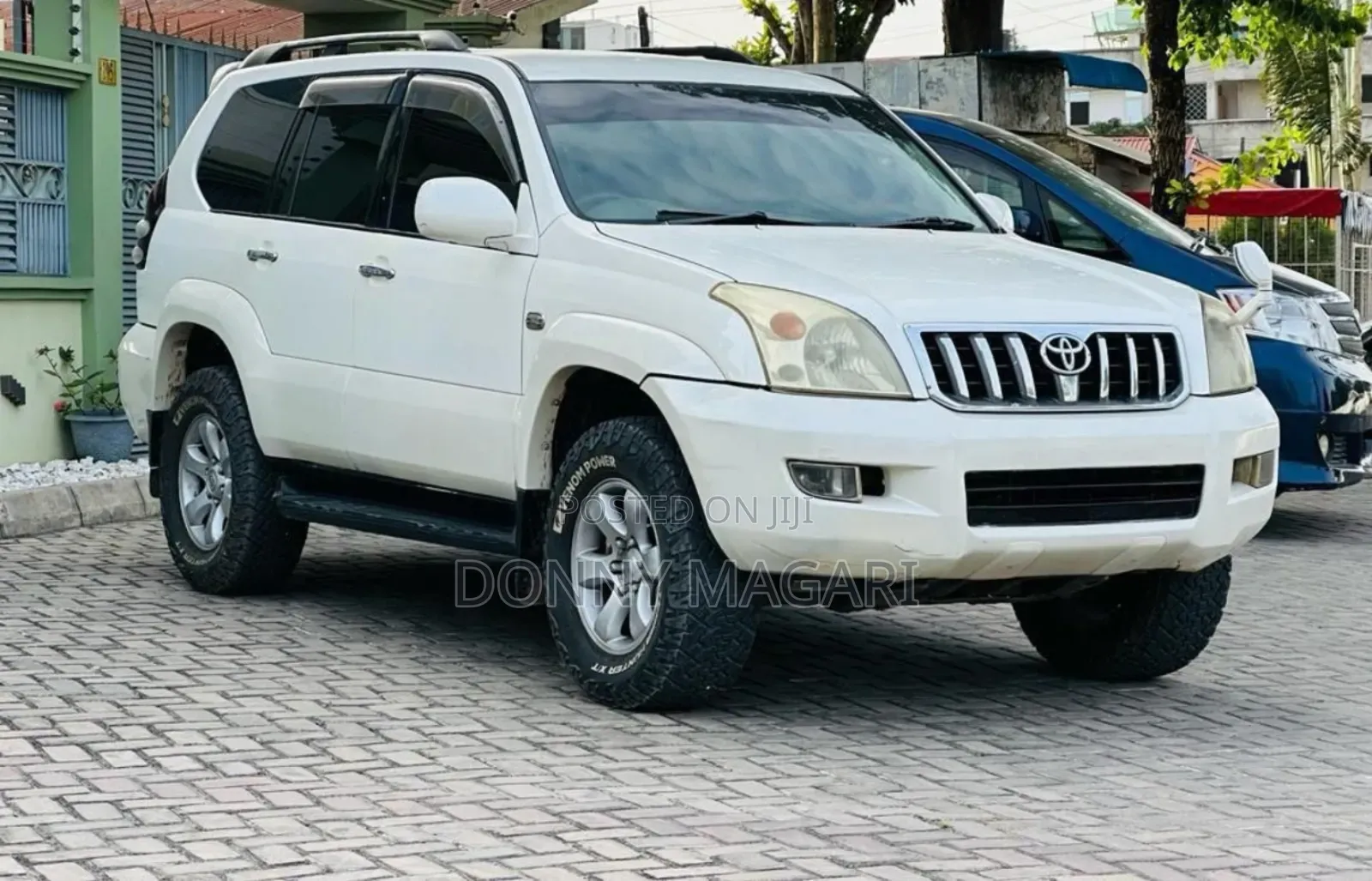 Toyota Land Cruiser Prado 2005 White