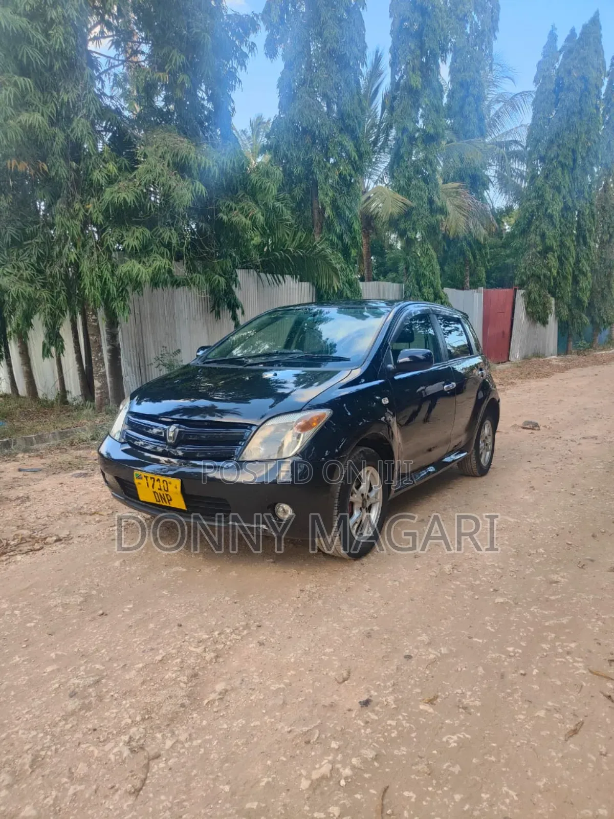 Toyota IST 2004 Black