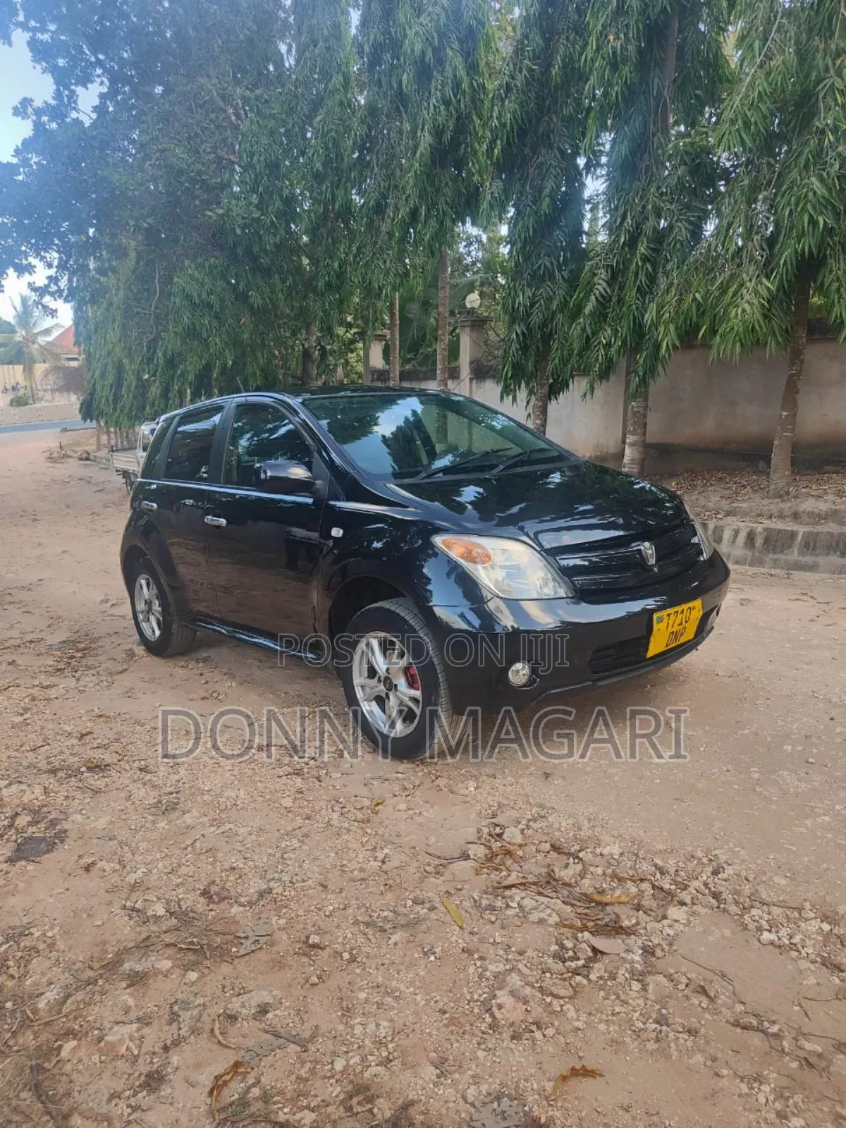 Toyota IST 2004 Black