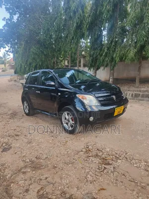 Toyota IST 2004 Black