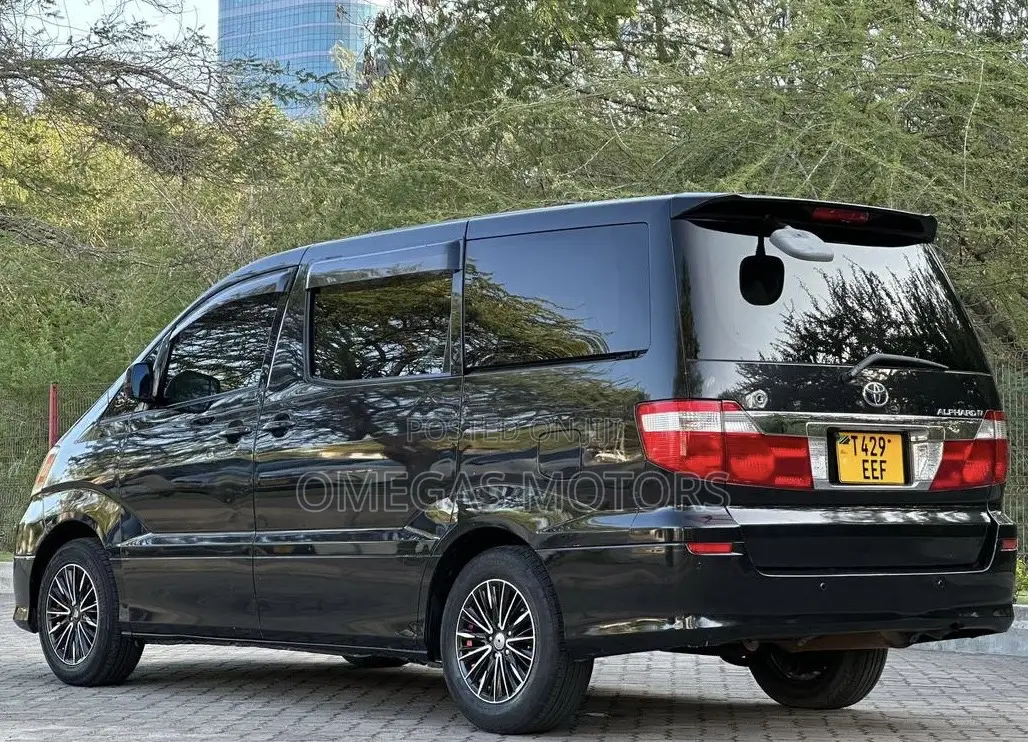 Toyota Alphard 2.4 Petrol AWD 2004 Black