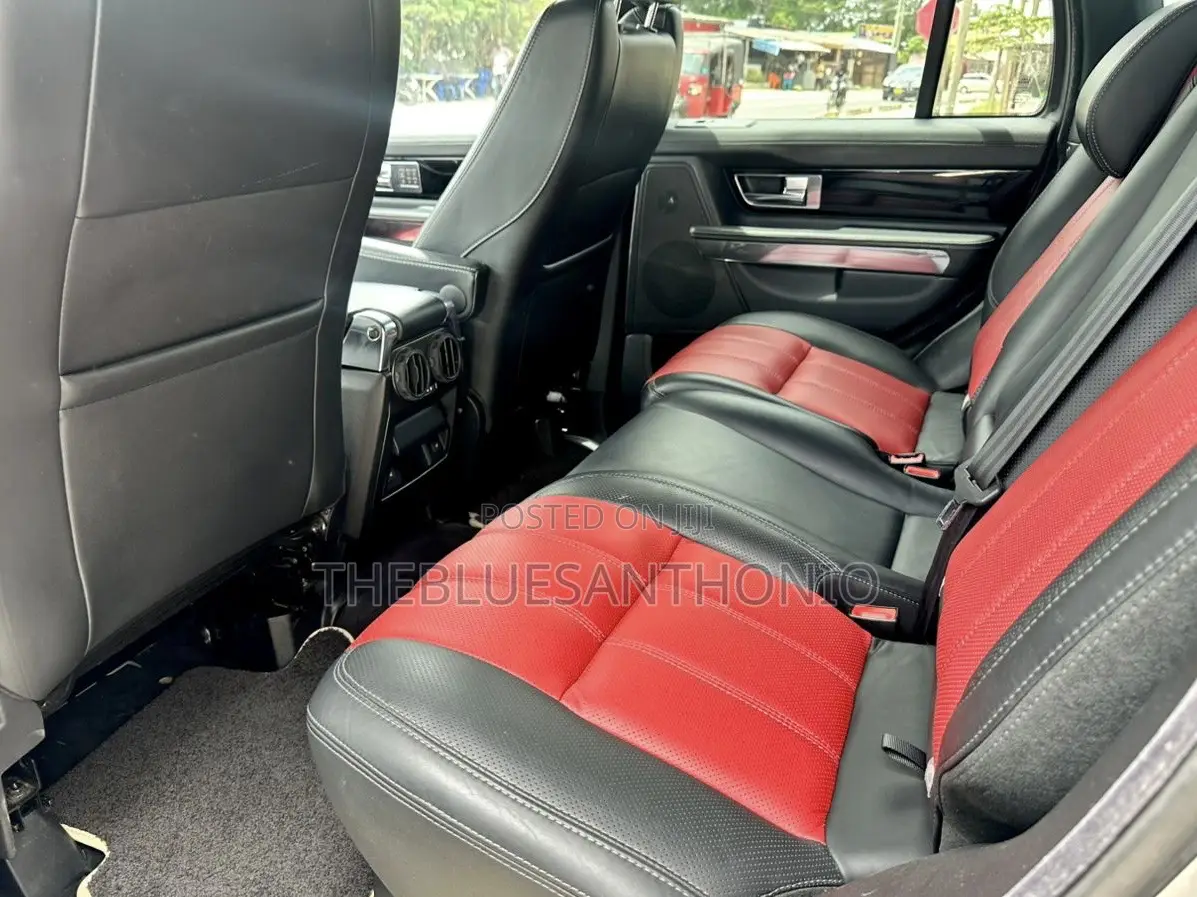 Land Rover Range Rover Sport 2012 Silver