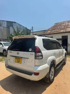 Toyota Land Cruiser Prado 2006 White