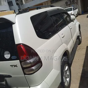 Toyota Land Cruiser Prado 2006 White
