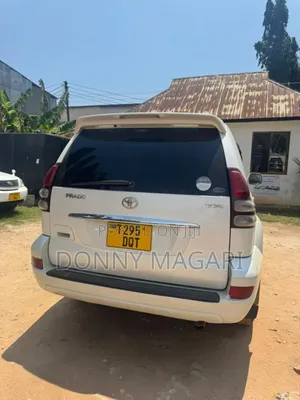 Toyota Land Cruiser Prado 2006 White
