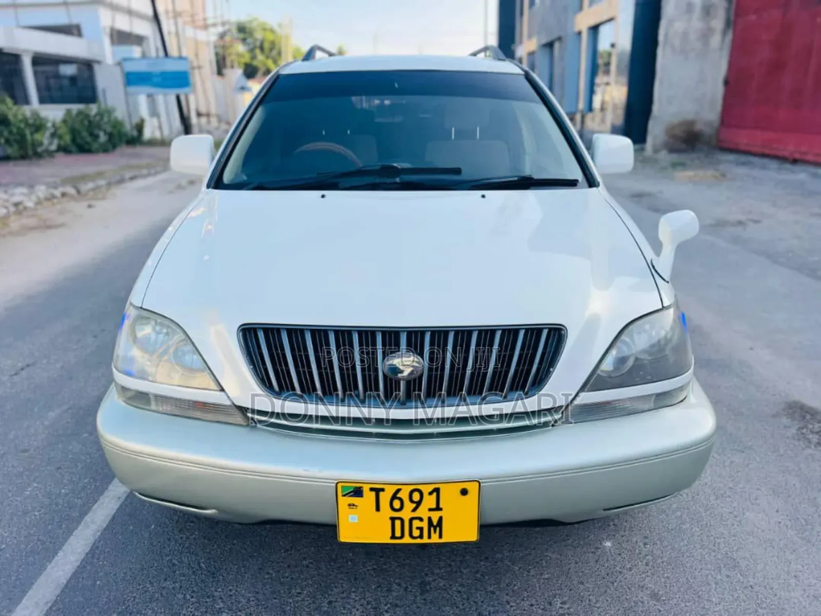 Toyota Harrier 2002 White