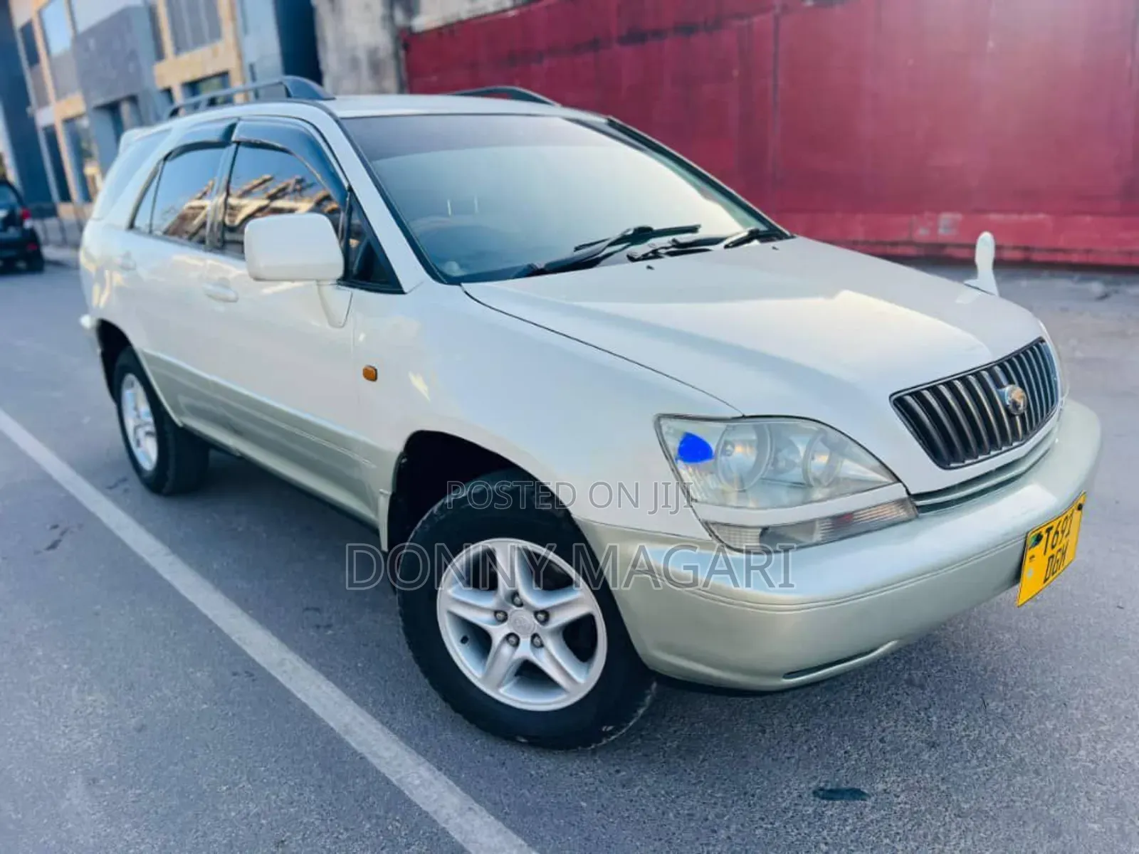 Toyota Harrier 2002 White