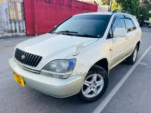 Toyota Harrier 2002 White