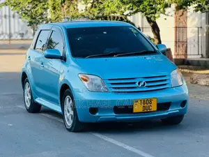 Toyota IST 2005 Blue