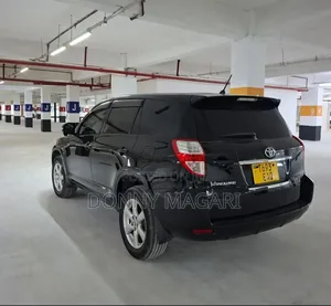 Toyota Vanguard 2011 Black