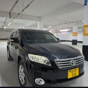 Toyota Vanguard 2011 Black