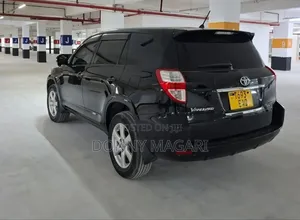 Toyota Vanguard 2011 Black