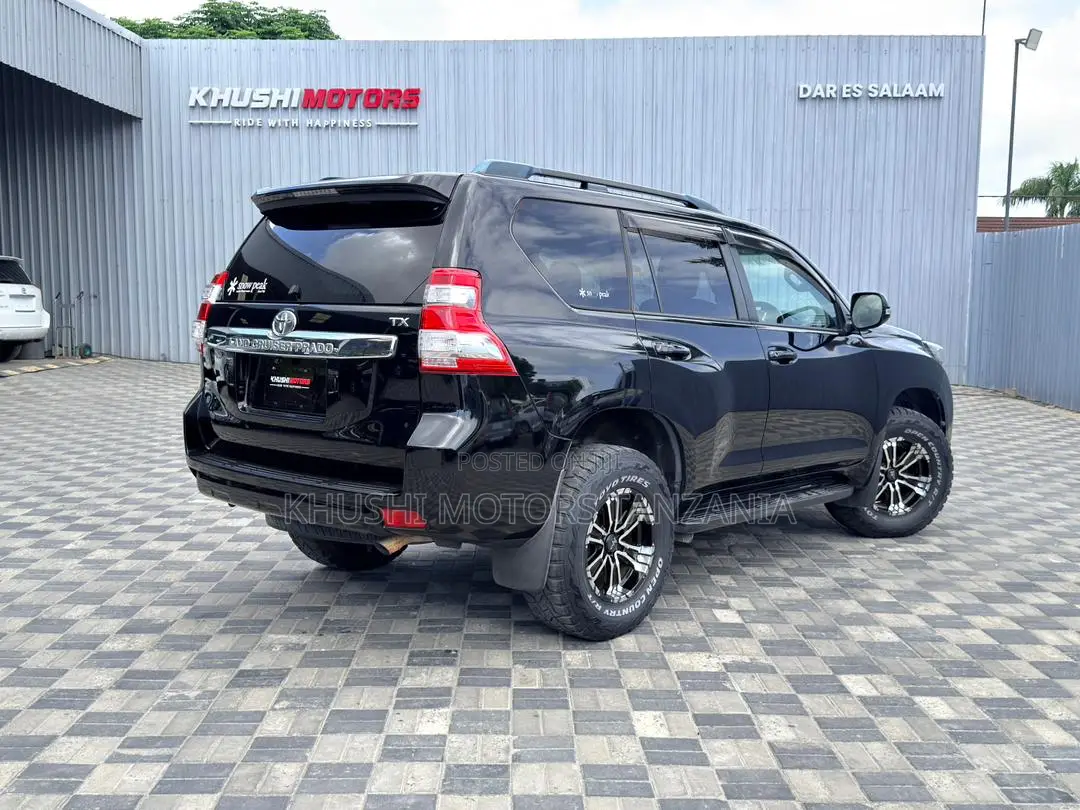 Toyota Land Cruiser Prado 2.8 2017 Black