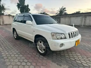 Toyota Kluger 2004 White