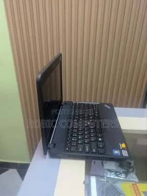 Laptop Lenovo ThinkPad X130e 4GB Intel HDD 250GB