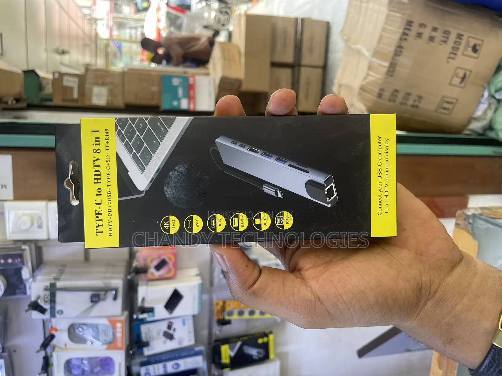 8-in-1 Usb-C to HDTV Multiport Hub.