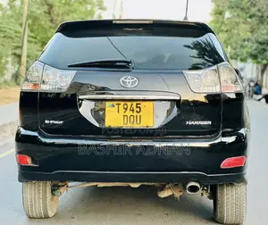Toyota Harrier 2004 Black