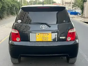 Toyota IST 2006 Black
