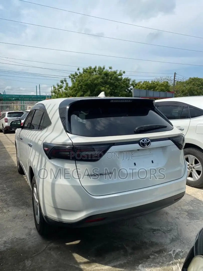 Toyota Harrier 2014 White
