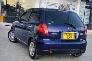 Mazda Verisa 2005 Blue