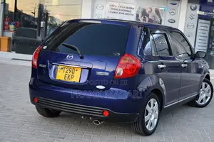 Mazda Verisa 2005 Blue